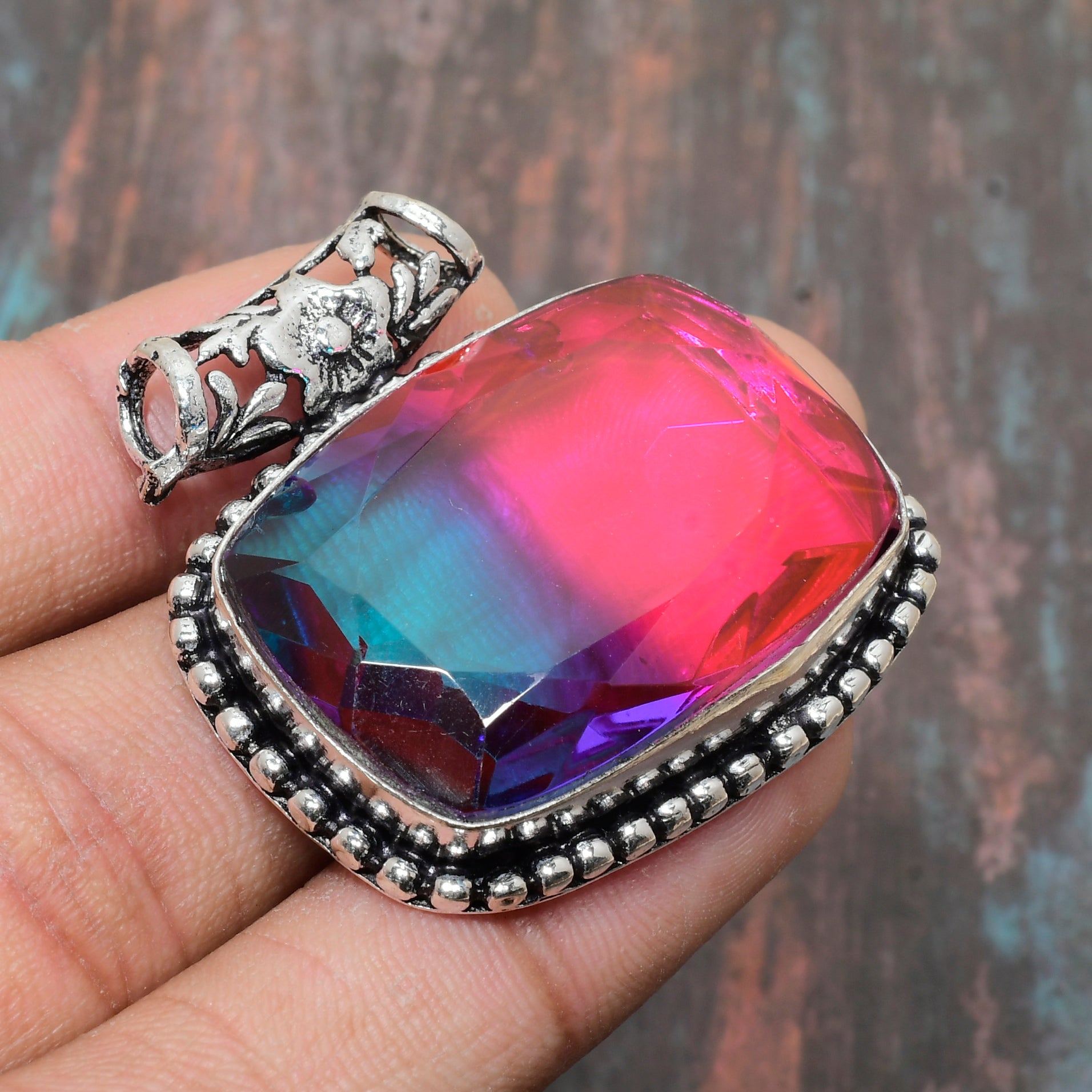 Aurora Bloom – Rainbow Quartz Silver Ring