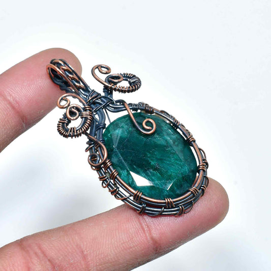 Empress’s Grace – Emerald Copper Pendant