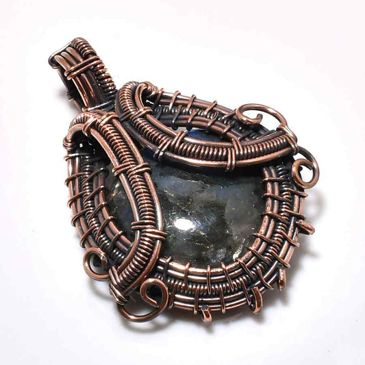 Aurora’s Veil – Labradorite Copper Pendant