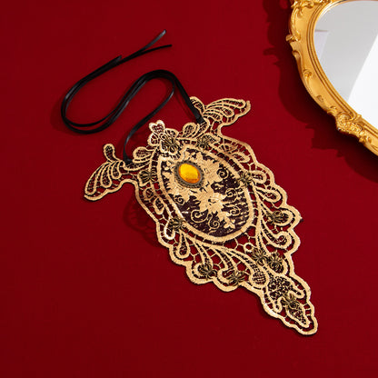 Vintage Lace Neckpiece & Bracelet