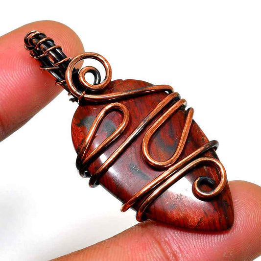 Ember’s Embrace – Red Jasper Copper Pendant