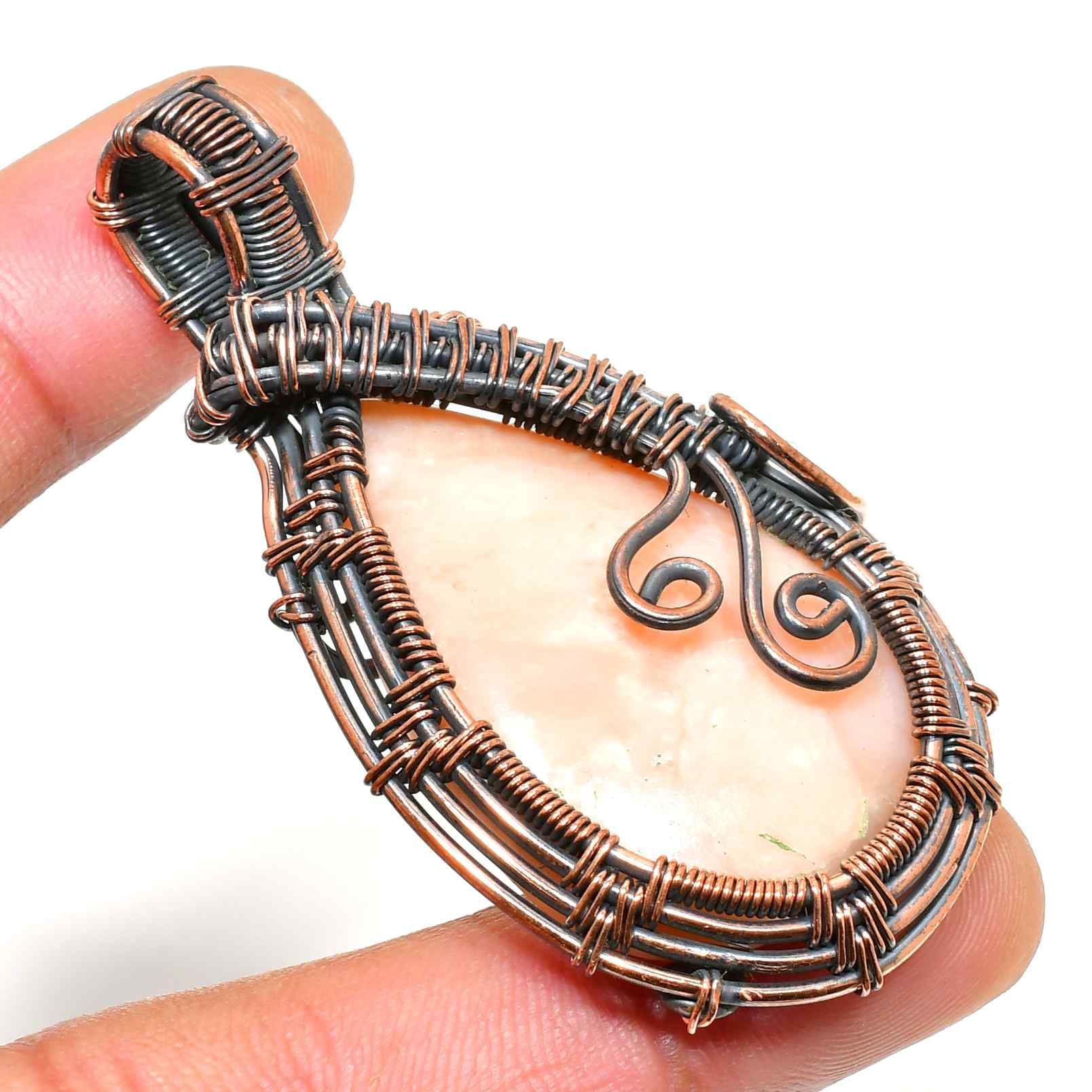 Serenity’s Embrace – Rose Quartz Silver Pendant