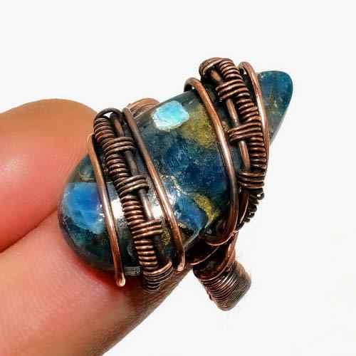 Ocean Muse – Copper-Wrapped Blue Stone Ring