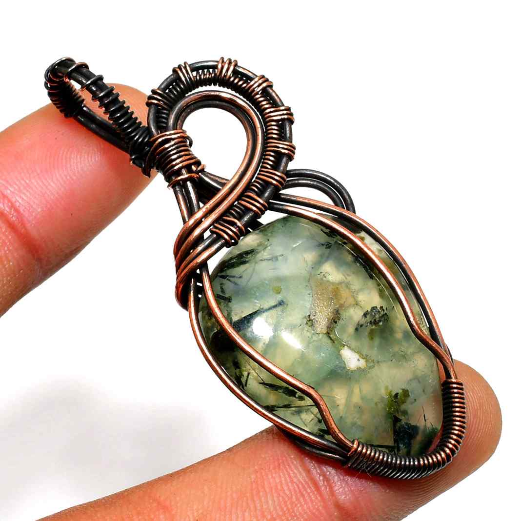 Verdant Serpent – Green Tourmalinated Quartz Copper Pendant
