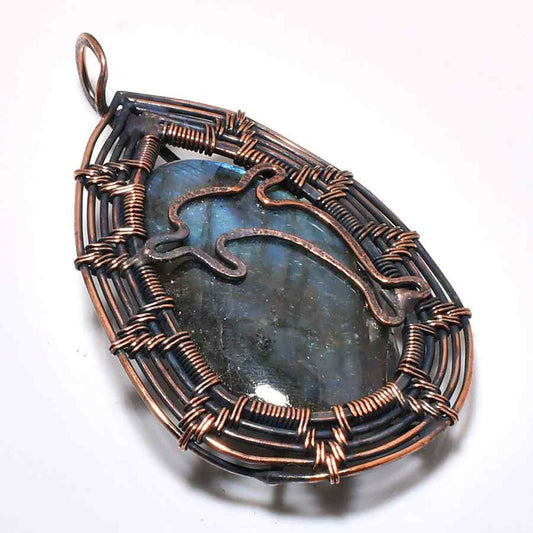 Aurora’s Veil – Labradorite Copper Pendant