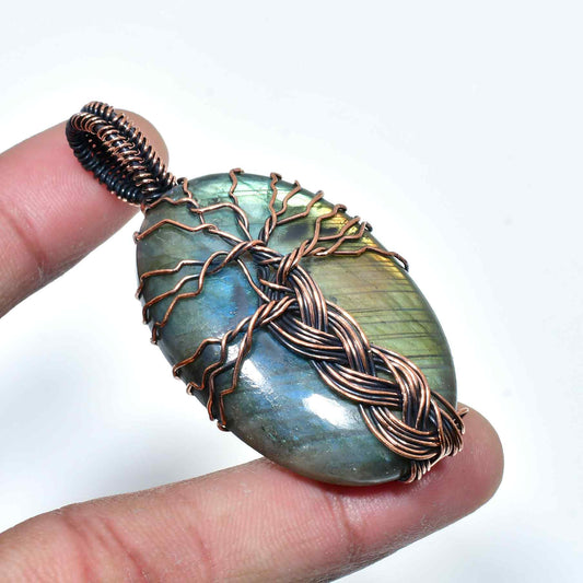 Celestial Guardian – Labradorite & Oxidized Copper Pendant