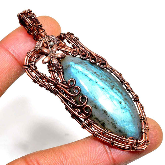 Celestial Tides – Labradorite & Copper Pendant