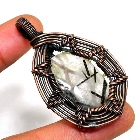 Serena’s Radiance – Copper-Wrapped Quartz Pendant