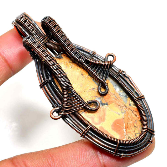 Earthbound Elegance – Copper Gemstone Pendant