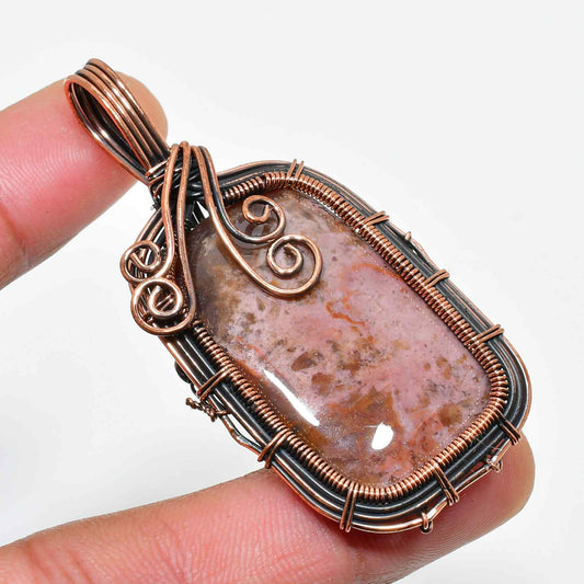 Tranquil Harmony – Agate & Copper Wire Pendant