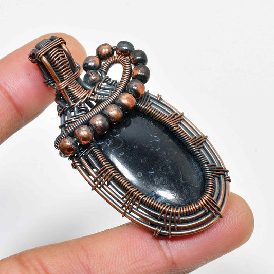 Vesper Veil – Black Stone Copper Pendant