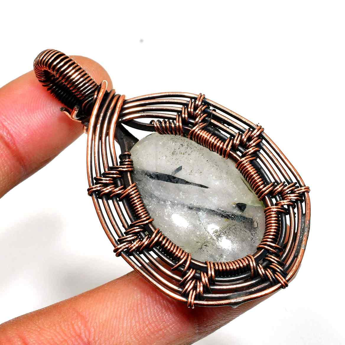 Celestial Harmony – Labradorite Copper Pendant