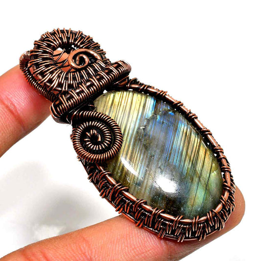 Aurora’s Veil – Labradorite Copper Pendant