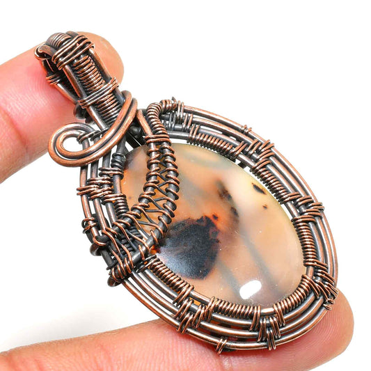 Gaia’s Embrace – Agate & Copper Pendant