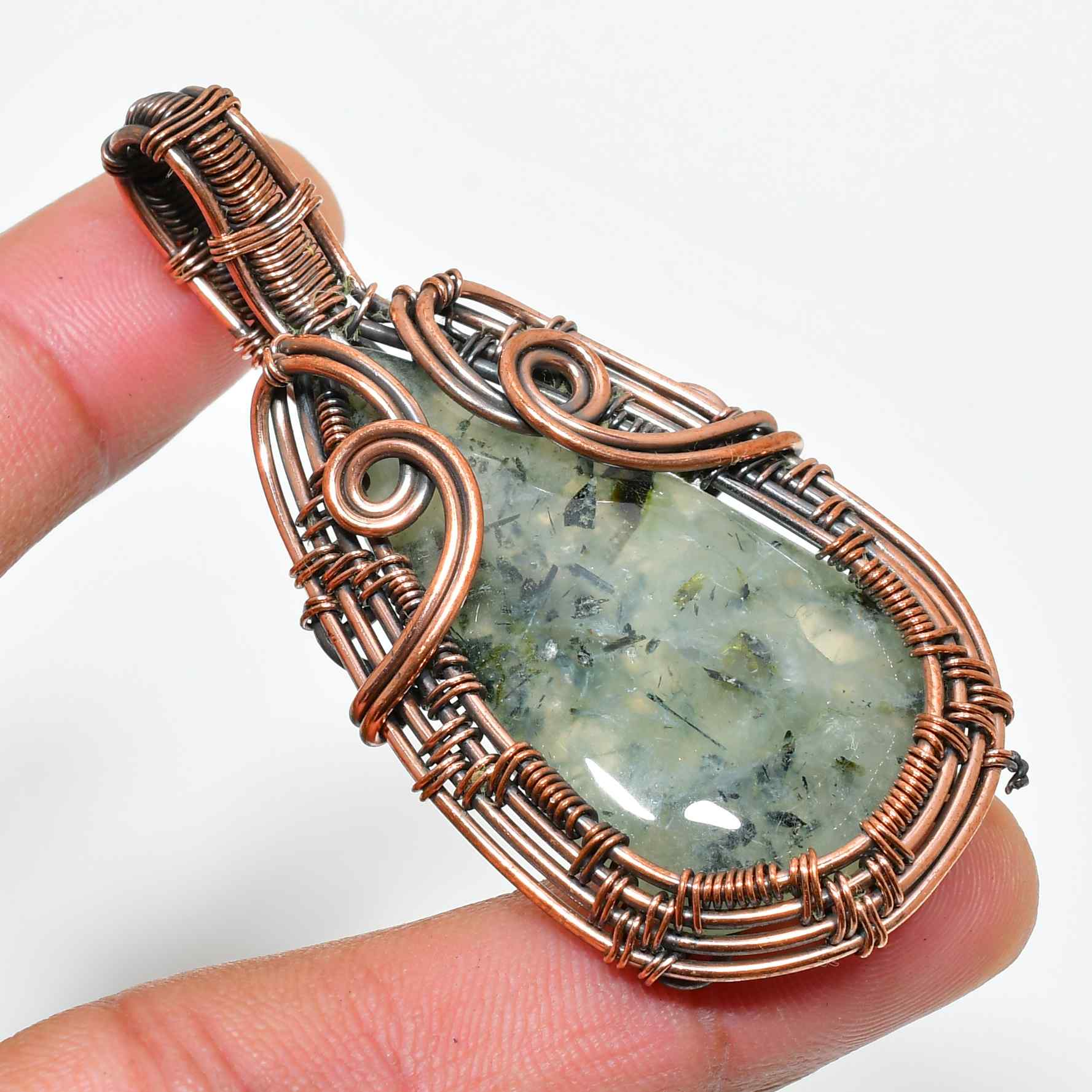 Verdant Tranquility – Green Amethyst Copper Pendant