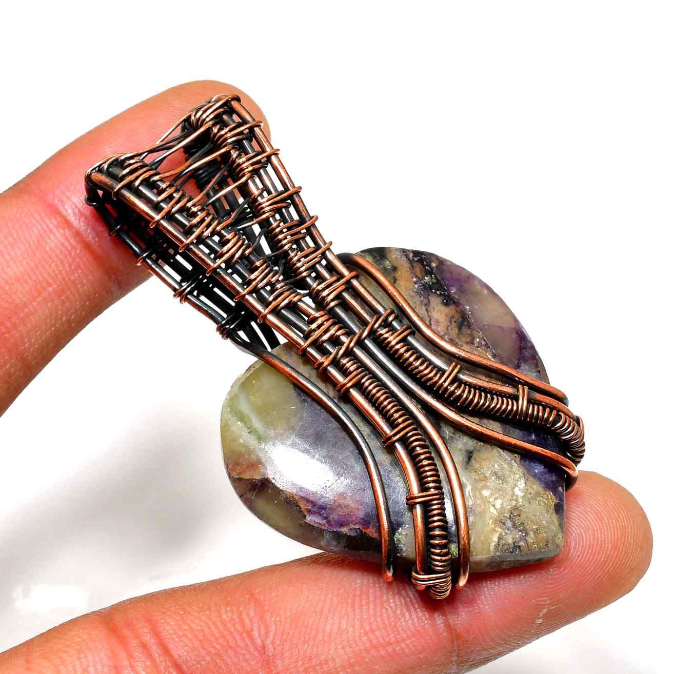 Ezra’s Veil – Hand-Wrapped Amethyst & Copper Pendant