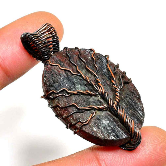 Ember’s Embrace – Copper-Wrapped Natural Stone Pendant