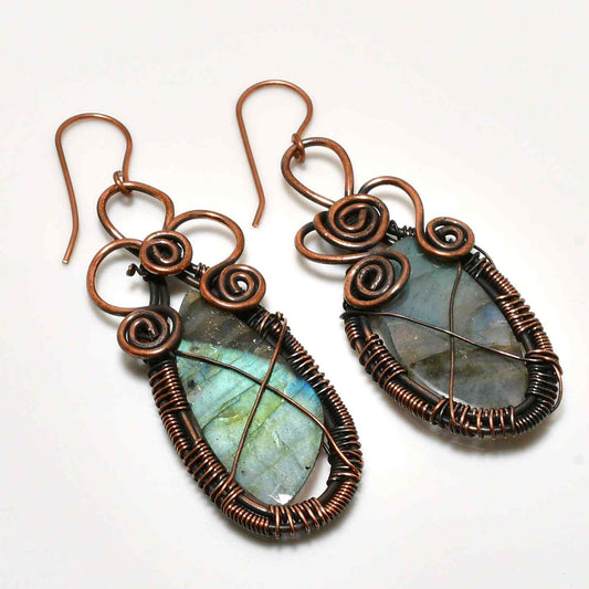 Ember’s Glow – Oxidized Copper Labradorite Earrings