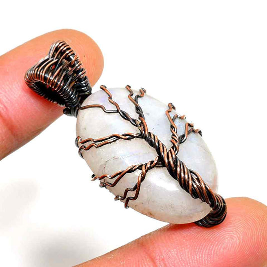Luna’s Embrace – Moonstone Tree of Life Pendant