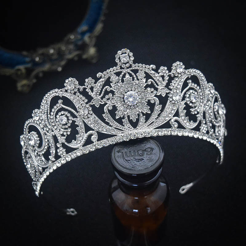 Vintage Elegance Retro Headpiece
