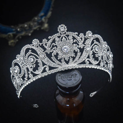 Vintage Elegance Retro Headpiece