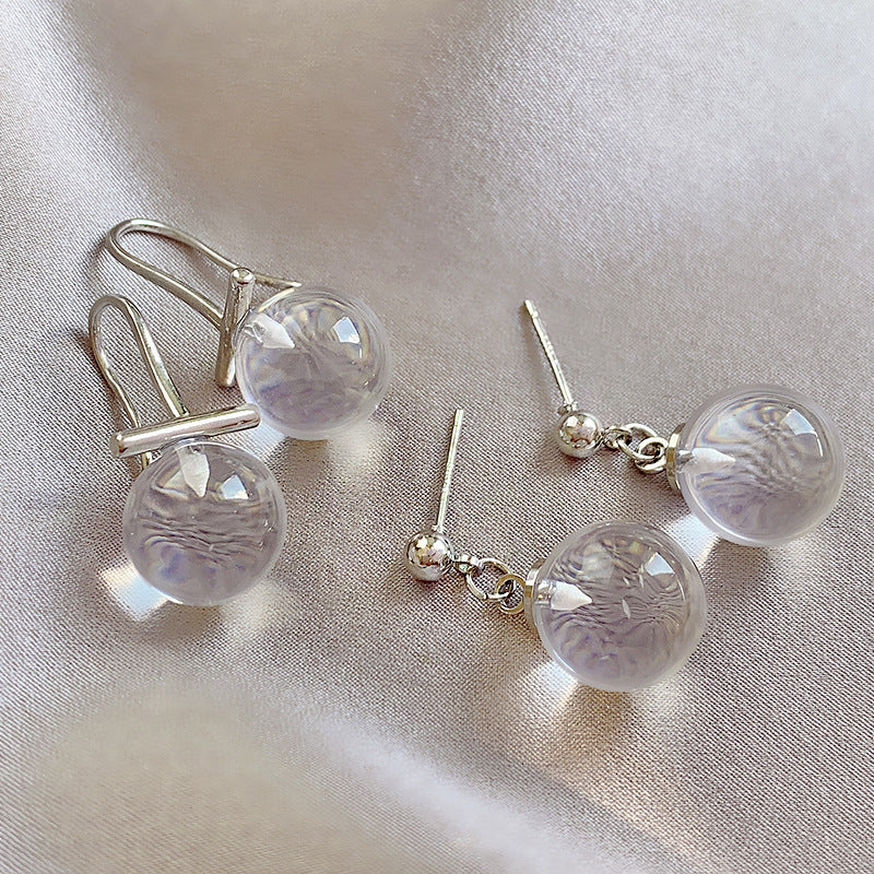 Snow Clear Stud Earrings