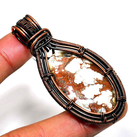 Artisan’s Embrace – Copper-Wrapped Agate Pendant