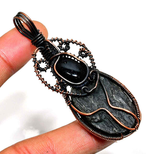 Raven’s Aegis – Black Tourmaline Copper Pendant