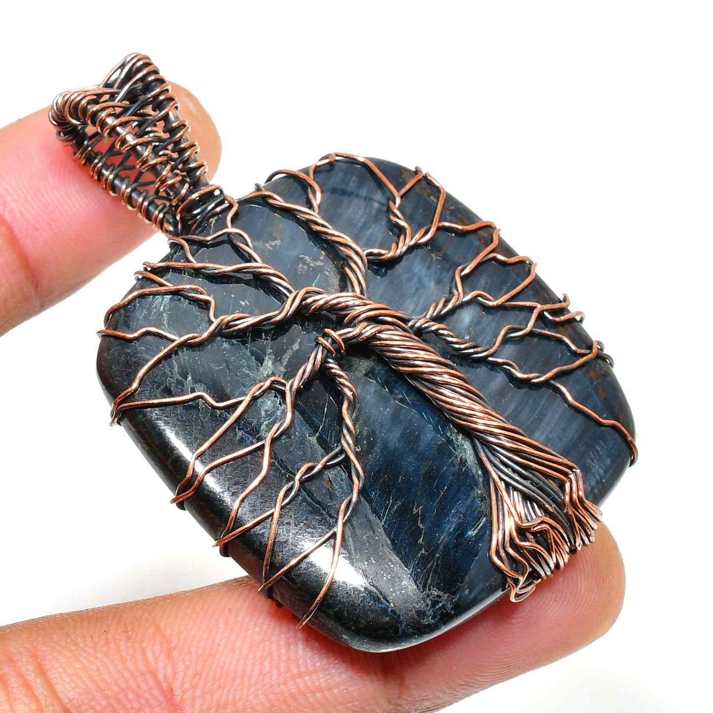 Tranquil Aura – Quartz Copper Wire Pendant