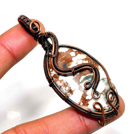 Gaia’s Coil – Agate Copper Pendant