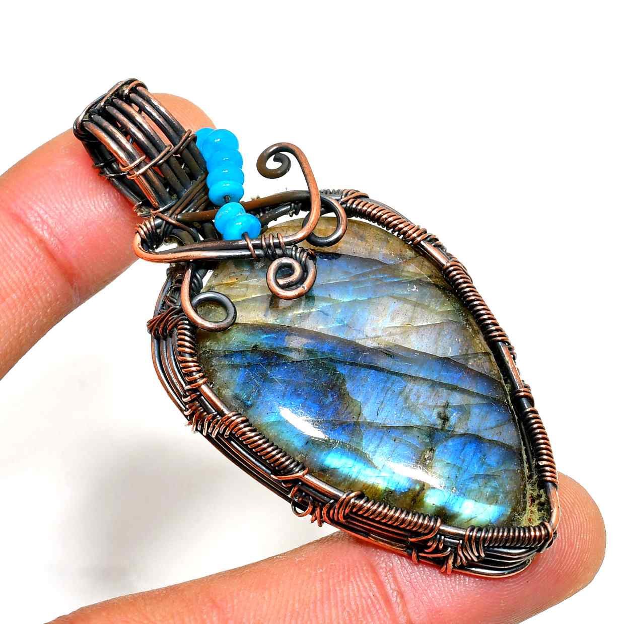 Seeker’s Light – Labradorite Copper Pendant