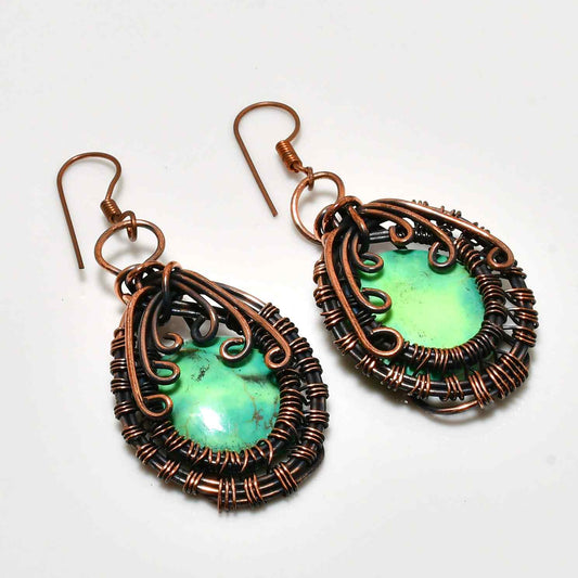 Willow’s Whisper – Green Gemstone Copper Earrings