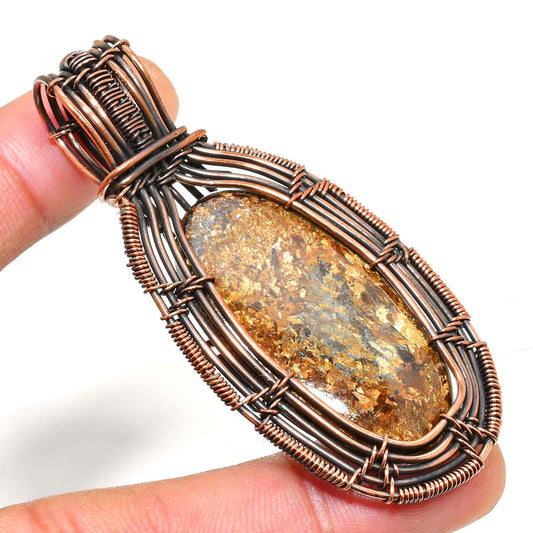 Elysian Embrace – Golden Calcite Copper Pendant