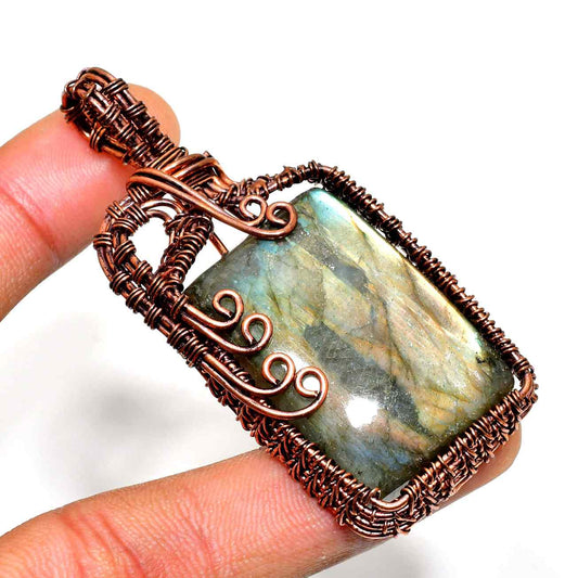 Luminous Guardian – Labradorite & Copper Pendant