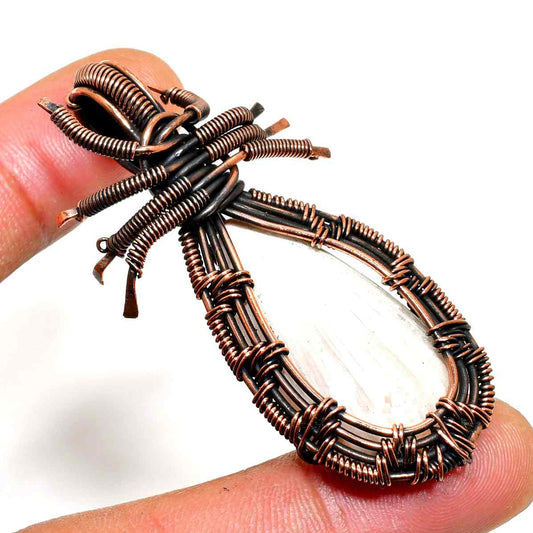 Luna’s Clarity – Clear Quartz Copper Pendant