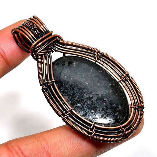 Earth’s Embrace – Black Tourmaline Copper Pendant