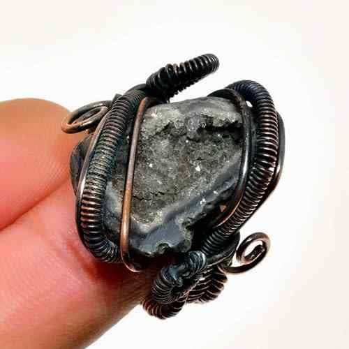 Shadow’s Embrace – Black Tourmaline & Copper Pendant