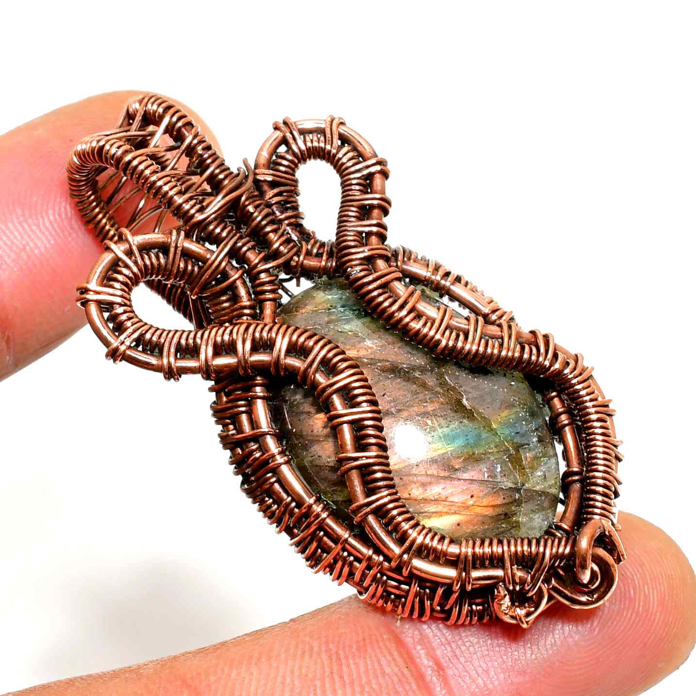 Aurora’s Embrace – Labradorite Copper Pendant