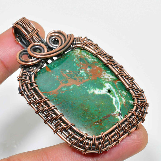 Emerald Embrace – Handwrapped Copper Pendant