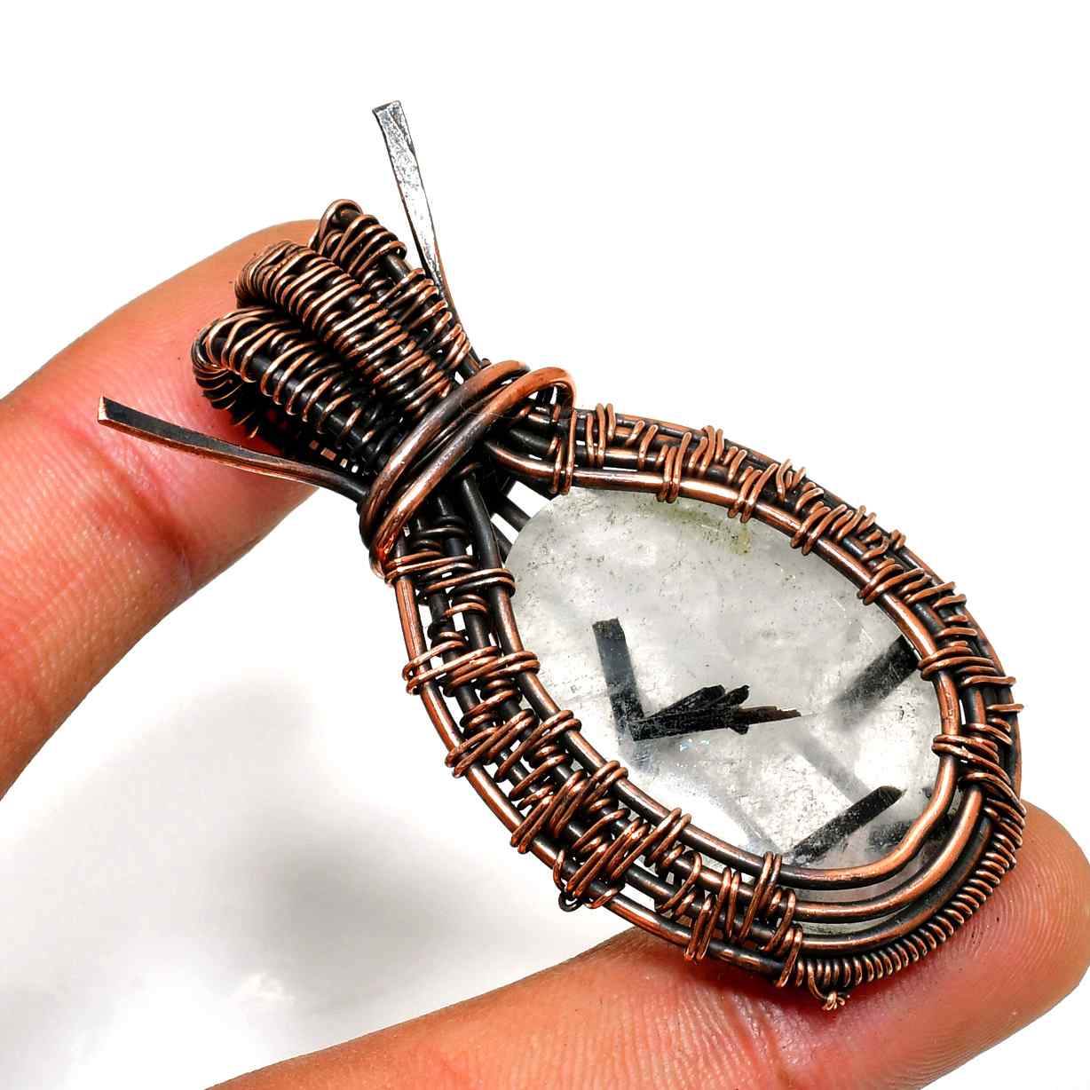 Serenity’s Embrace – Copper-Wrapped Quartz Pendant