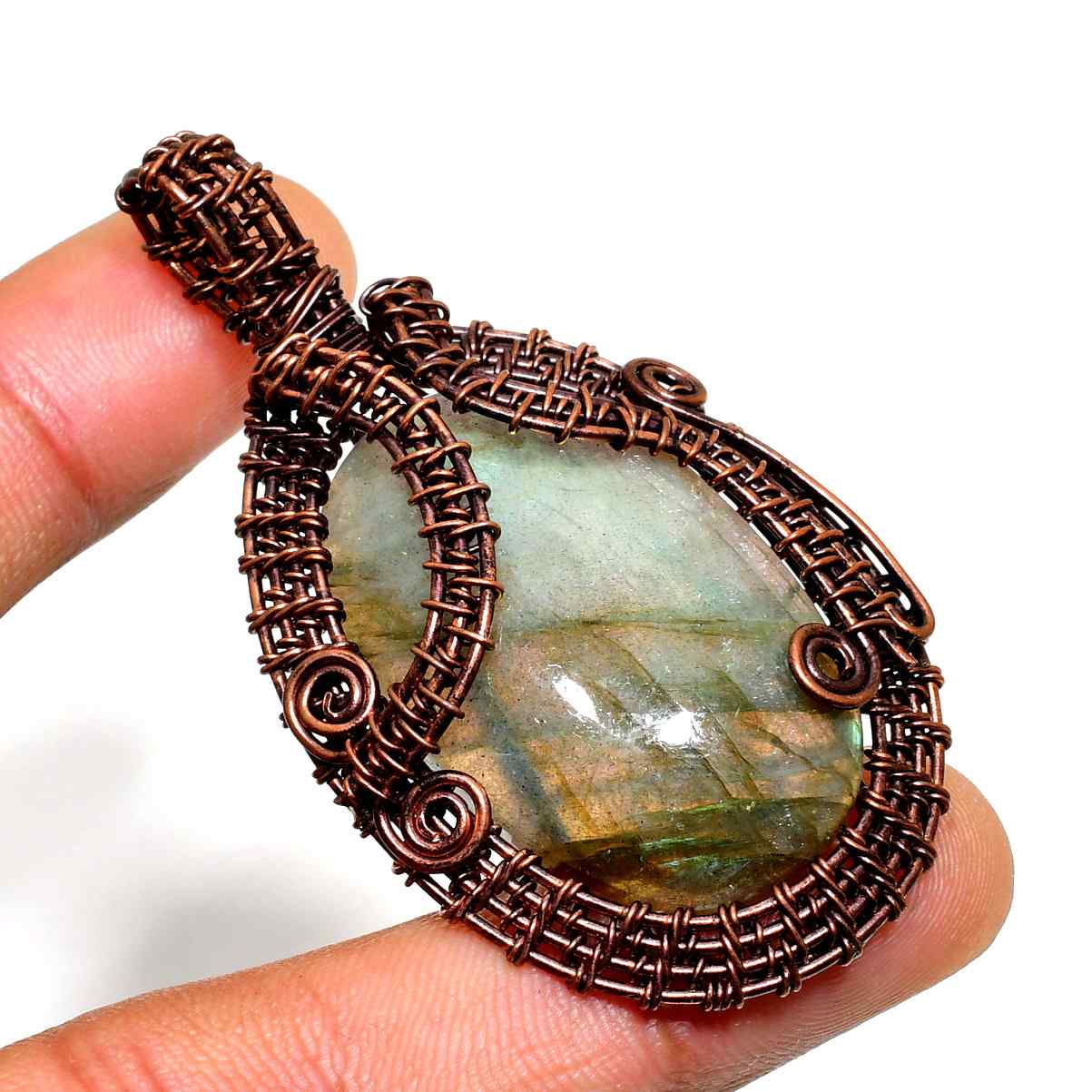 Aurora’s Embrace – Labradorite & Copper Pendant
