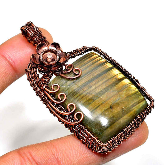 Gaia’s Embrace – Handcrafted Copper & Natural Stone Pendant