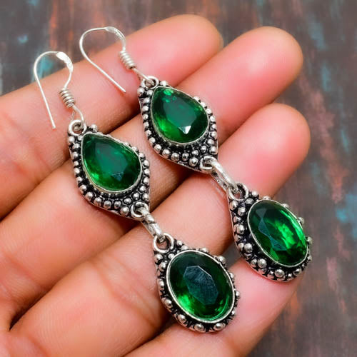 Ember’s Embrace – Green Onyx Filigree Earrings