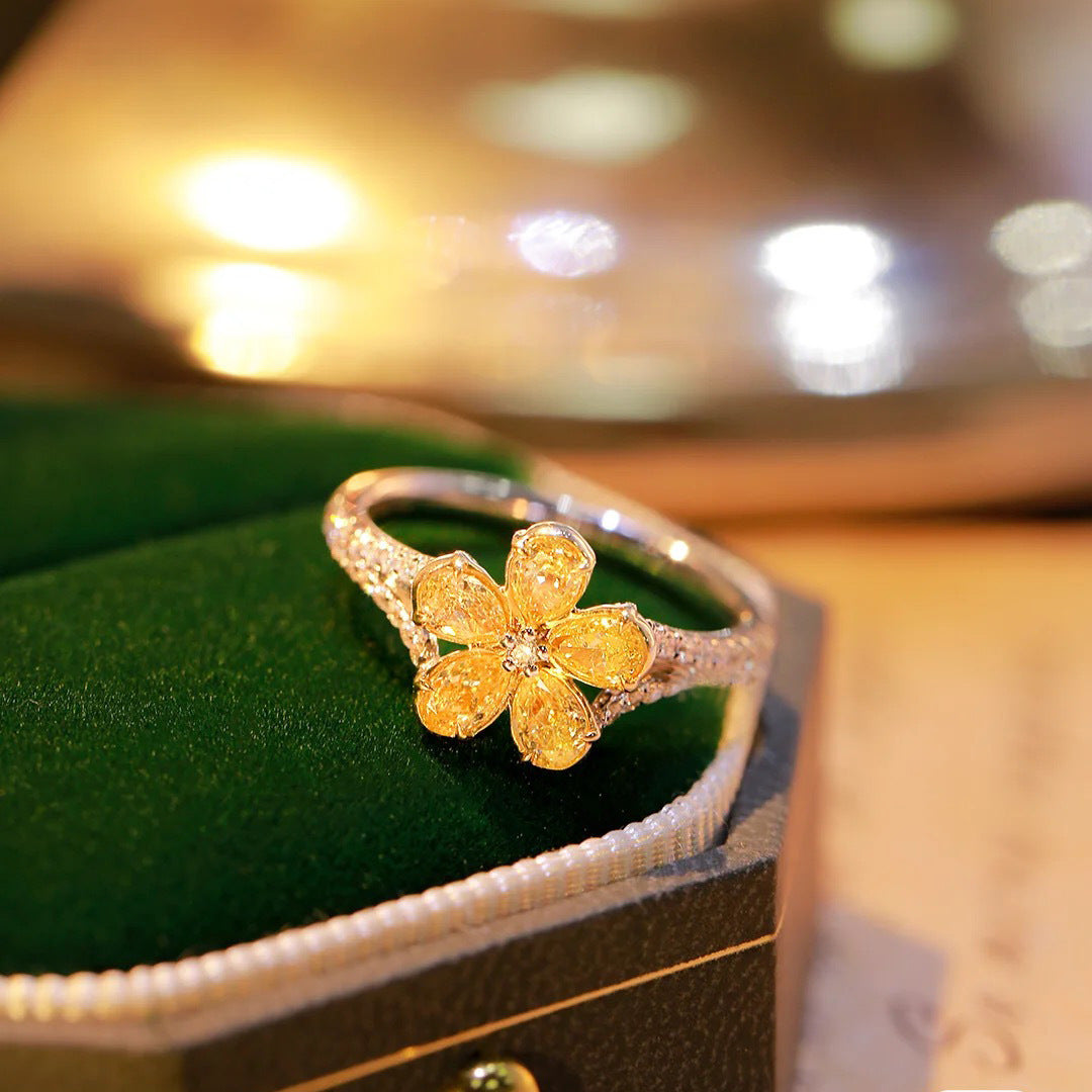 Solara Bloom Ring