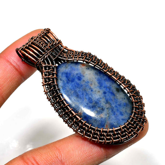 Serenity’s Embrace – Lapis Lazuli Copper Pendant