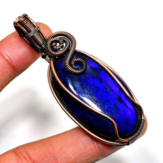 Celestial Embrace – Lapis Lazuli & Copper Pendant