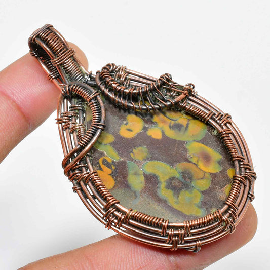 Nature’s Embrace – Copper-Wrapped Natural Stone Pendant