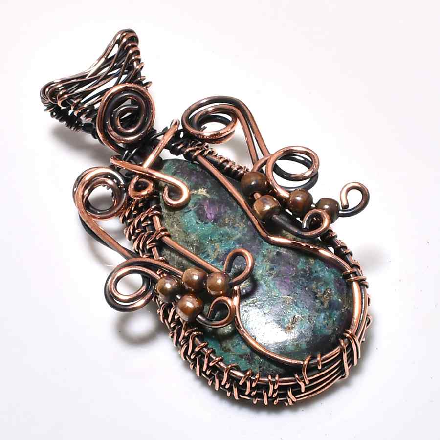 Gaia’s Embrace – Copper-Wrapped Natural Stone Pendant