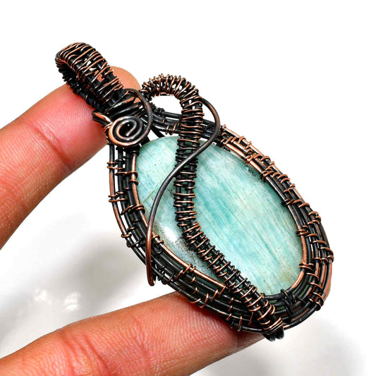 Ocean’s Whisper – Aquamarine Copper Pendant