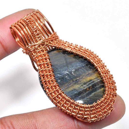 Mystic Halo – Labradorite Copper Pendant